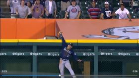 ▲水手左外野手弗瑞利（Jake Fraley）沒收再見全壘打。（圖／翻攝自水手推特）