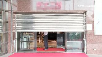 台北櫃姐上班狂咳　疑隱匿6家人確診