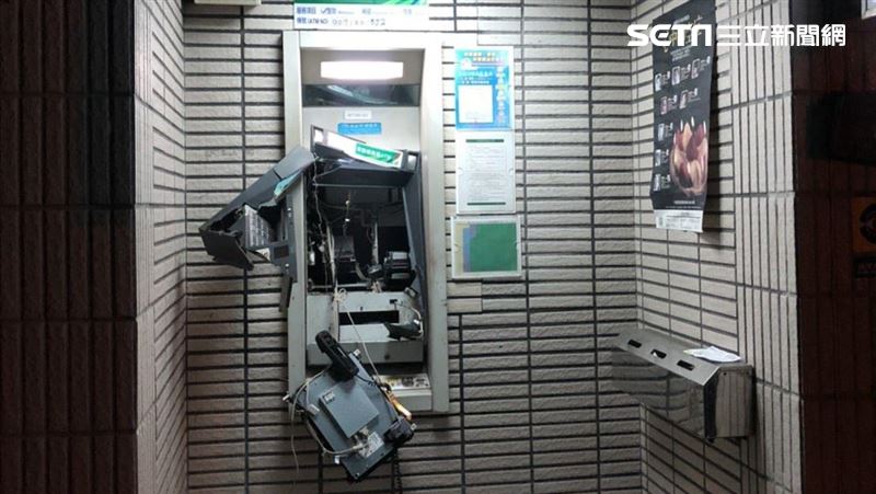 屏東男沒錢⋯天殘腳重出江湖偷ATM