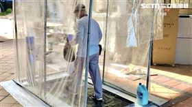 台中工地首創消毒隧道　工人歡呼：終於可以放心回家了！。（圖／久樘開發提供）