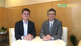 左起：中國醫藥大學附設醫院大腸直腸癌篩檢團隊負責醫師陳奕彰、中國醫藥大學附設醫院大腸直腸癌外科主任柯道維