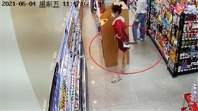 偷竊,內褲,紅衣,佯裝,塞入