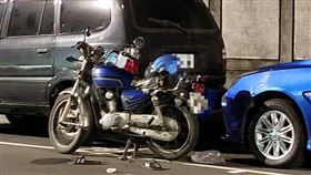 新冠,倒地,南港