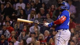 ▲小葛雷諾（Vladimir Guerrero Jr.）炸裂澤村拓一。（圖／翻攝自籃鳥推特）