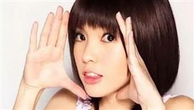 新加坡歌手郭美美/微博