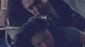 《色，戒》由梁朝偉和湯唯主演。（圖／翻攝自《色，戒》劇照）