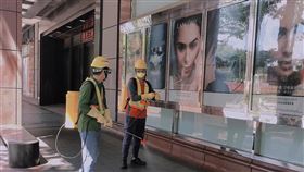 新光三越台中中港店，停業，香奈兒精品櫃姐確診，彰化家族成員聚餐，