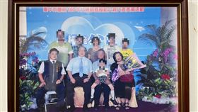 北屯大坑家族，確診，夫妻50年金婚，雙雙染疫相隔10天過世，