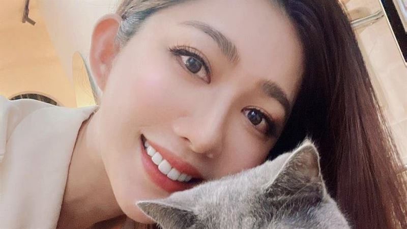 8點檔女神床照洩深溝　求神蹟給疫苗