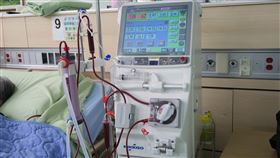 醫師提醒，糖尿病患者千萬不要聽信偏方及自行停藥，恐帶來加速洗腎的嚴重後果。（圖／彰化醫院提供）