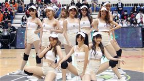 聯名活動後啦啦隊馬上接著完美開場。（圖／夢想家娛樂提供）