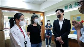 更多防疫物資進駐婦幼醫院，立委林昶佐點名感謝486先生（圖／翻攝自林昶佐臉書）