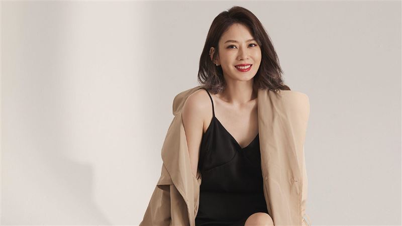 Melody直播帶貨　開店狂賣衣服