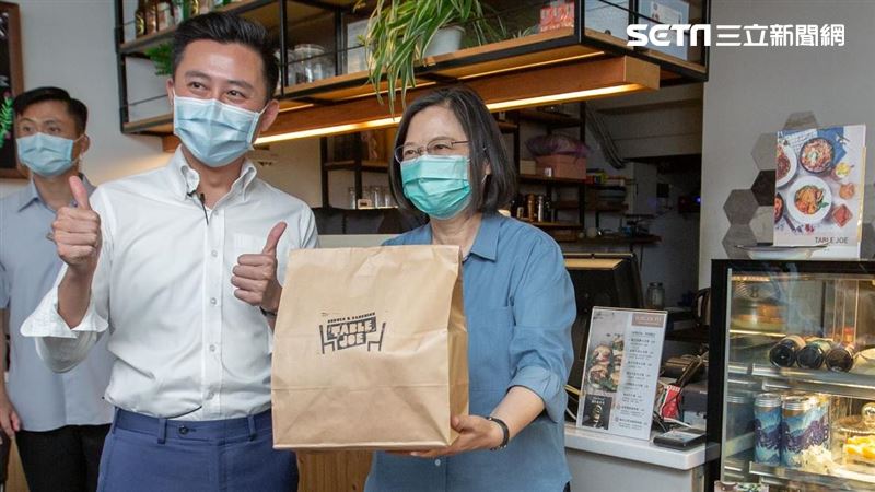 力挺店家！小英號召：外帶外送點起來