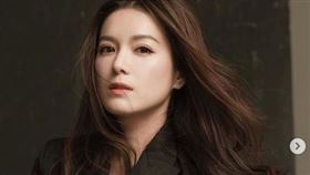 苟芸慧婚後積極求子，打了不少排卵針，也做了凍卵手術。（圖／翻攝自苟芸慧IG）