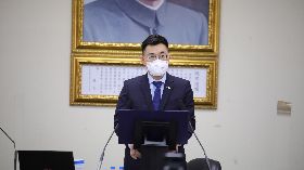 國民黨捐10萬個高防護口罩 下週開疫