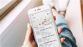 Yahoo奇摩全面導入「COVID-19全國指定社區採檢院所」位址資訊。（圖／業者提供）