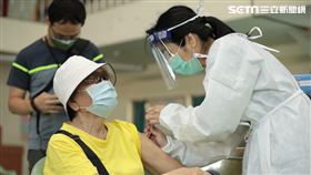 基隆市長林右昌表示85歲以上長者將在這兩天完成疫苗施打作業。（圖／翻攝畫面）