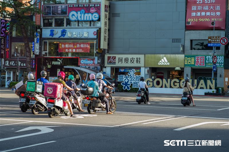 公館商圈有獨立衛浴的套房，租金要1萬5千元至1萬8千元不等。(示意圖)