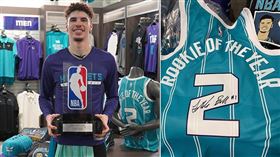 ▲「球三弟」鮑爾（LaMelo Ball）拿下NBA新人王。（圖／翻攝自黃蜂推特）