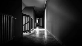 恐怖,靈異,房子,公寓。（圖／翻攝自靈異公社）