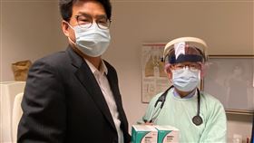 友華生技捐贈祛痰藥物，助有痰之新冠患者症狀治療，包含新光醫院等68家專責醫院受惠。（圖／友華提供）