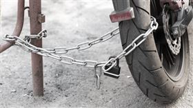 未成年少年偷機車，遭法院裁定收容。（示意圖／pixabay）