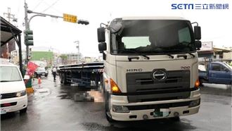 新／屏東男被曳引車撞倒　卡車底輾斃