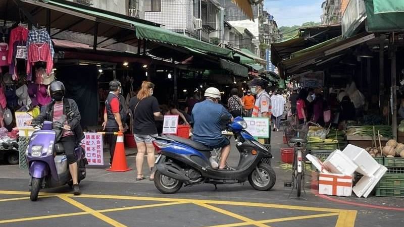 勝利市場攤商檢驗出爐…今起休市3天