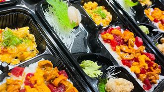 東港超狂外帶便當來了！老闆：送熟客