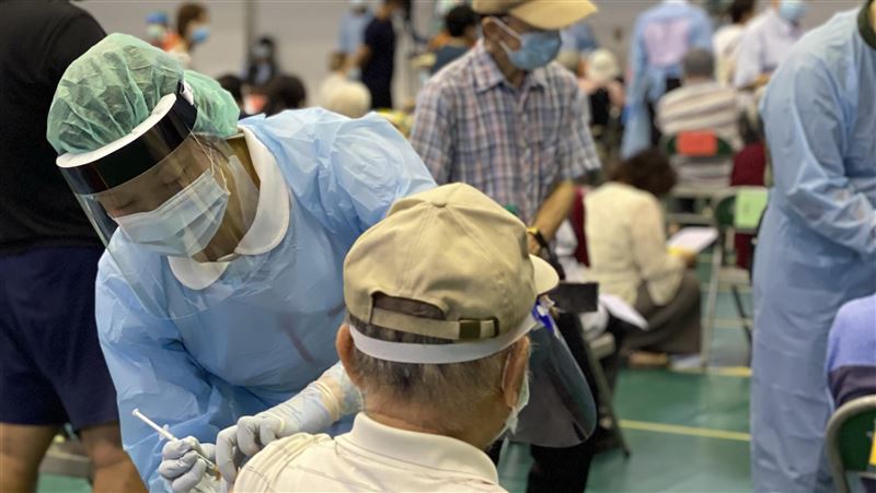 長者應接種疫苗？醫列兩大關鍵喊這句