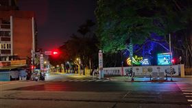 廣州街夜市晚上一張照片 當地人路過：忍不住想哭（圖／翻攝自我是萬華人臉書）