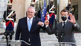 澳洲總理莫里森、法國總統馬克宏。（圖／翻攝自Scott Morrison臉書）