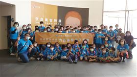 ▲力晶文化基金會將「力晶美學種子計劃」帶進特展中，透過公益行動邀偏鄉學校苗栗縣公館鄉南河國小全校師生看展，在日本當代藝術家的真跡畫作中，進行一場國際課外教學。（圖／主辦單位提供）