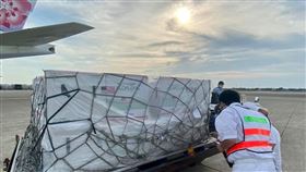 美國捐贈台灣莫德納疫苗／翻攝自美國在台協會 AIT臉書