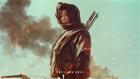 《屍戰朝鮮：雅信傳》天后全智賢終於帥氣現身。（圖／翻攝自Netflixkr IG）