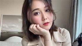 白雲擁有傲人上圍與甜美顏值，讓她成為人氣的性感女神。（圖／翻攝自白雲IG）