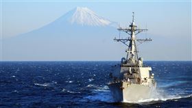 美軍第七艦隊驅逐艦「魏柏號」（圖／翻攝自USS Curtis Wilbur臉書）