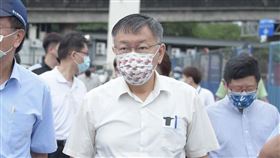 柯文哲，北市府提供，視察北農