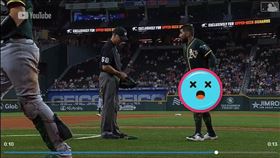 ▲羅莫（Sergio Romo）直接脫褲子給裁判檢查。（圖／翻攝自MLB YT）