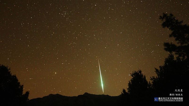 7月夜空超精彩！驚見摩羯座火流星