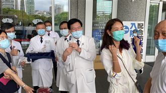 醫護要我就補！賈永婕加訂70支神器