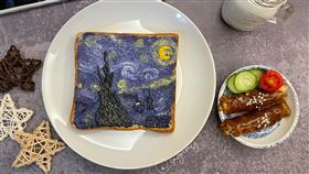 超有才華的網友將全聯吐司變成梵谷名畫。（圖／許祐甄提供）