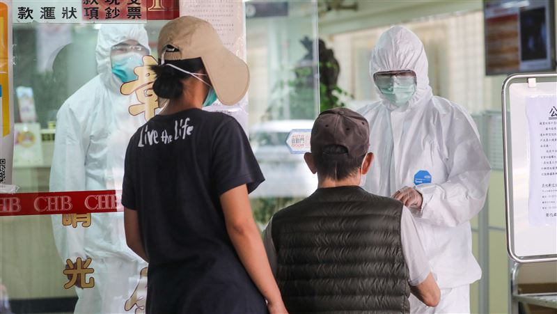 高嘉瑜：金融第一線應納入優先施打族