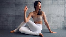 瑜珈老師Cara卡拉（圖／翻攝自Cara卡拉臉書）
