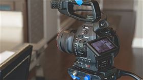 電視台,新聞,主播。(圖/Pixabay)