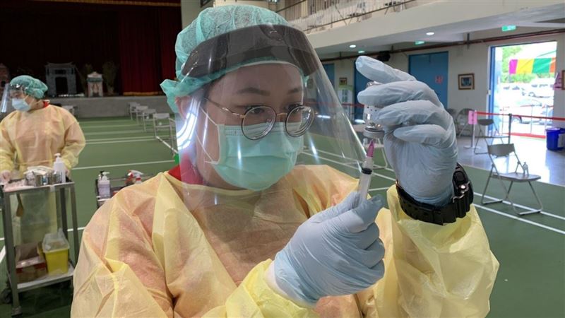 客庄精神爆發　36瓶AZ打401人