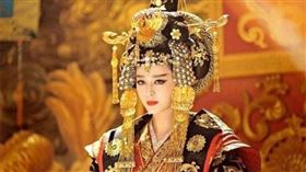 范冰冰演出《武媚娘傳奇》。（圖／翻攝自微博）