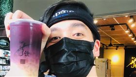 無尊的手搖店因為疫情，生意受影響。(圖/翻攝臉書)