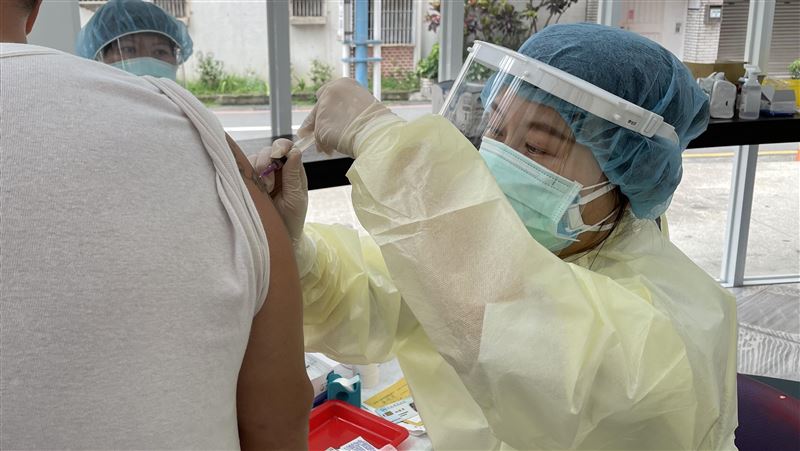 變種病毒入侵　侯：醫護同住應打疫苗